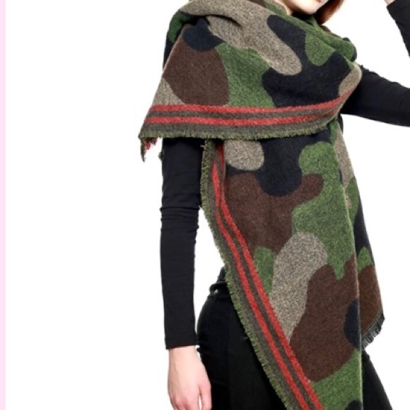 Camo Oversize Knit Wrap Scarf - Picture 2 of 7